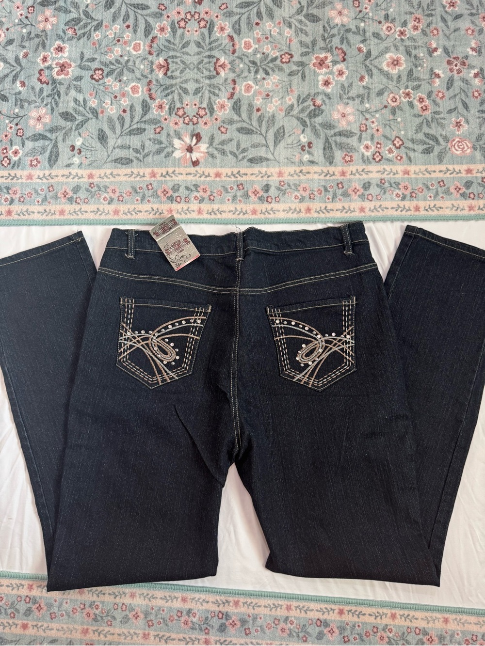 Glam straight Leg Jeans w/ Sparkly Pocket Detail - size 22W